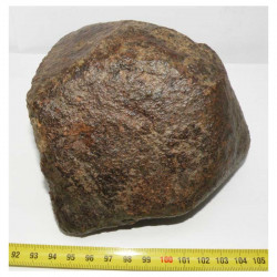 Meteorite Chondrite NWA non classée ( 1847 grs - Abde 033 )