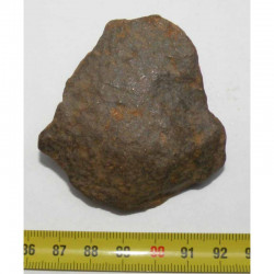 Meteorite Chondrite NWA non classée ( 118 grs - 039 )
