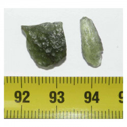 2 Moldavites vertes ( meteorite -Tectite - 1.00 grs - 046 )