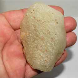 verre libyque LDG ( meteorite -Tectite - 84 grs - 068 )