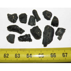 lot d Irghizite noire ( meteorite -Tectite - 5.0 grs - 010 )