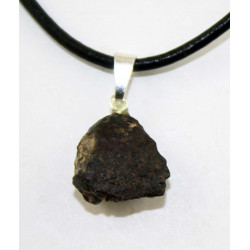 Collier pendentif météorite...