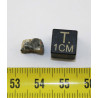 Talon de Météorite Lunaire NWA 14798 dans une boite Feld Breccia (Algérie - 0.49 gramme - 003 **)