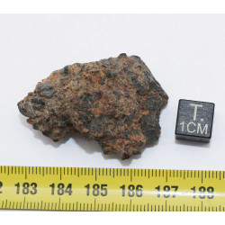 NWA 14056 Paired Achondrite HED Diogénite dans une boite (26.75 Grammes-009 **)