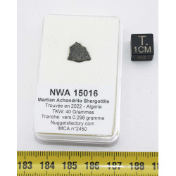 Tranche de Météorite NWA 15016 dans une boite - Martienne Ach Shergottite (Algérie - 0.298 gramme - 025 **)