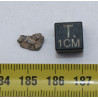 Météorite Lunaire Laâyoune 002 dans une boite Feld Breccia (Maroc - 0.202 gramme - 053**)