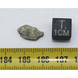 Tranche de Météorite NWA 12241 dans une boite - Martienne Achondrite Shergottite (Algérie -  0.544 gramme - 008 **)