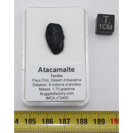 Tectite Atacamaite dans une boite (Chili - 1.75 gramme - 009 **)