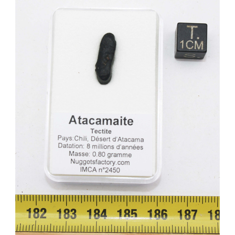 Tectite Atacamaite dans une boite (Chili - 0.80 gramme - 007 **) Tectite Atacamaite dans une boite (Chili - 0.80 gramme - 007 **)