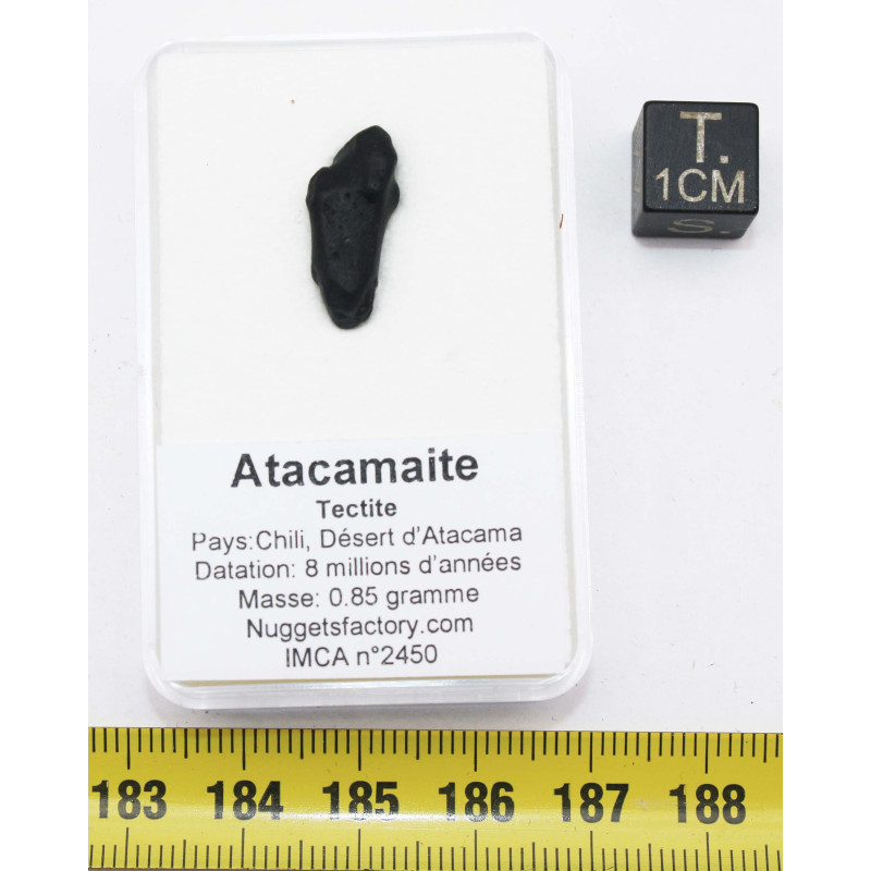 Tectite Atacamaite dans une boite (Chili - 0.85 gramme - 008 **) Tectite Atacamaite dans une boite (Chili - 0.85 gramme - 008 **)