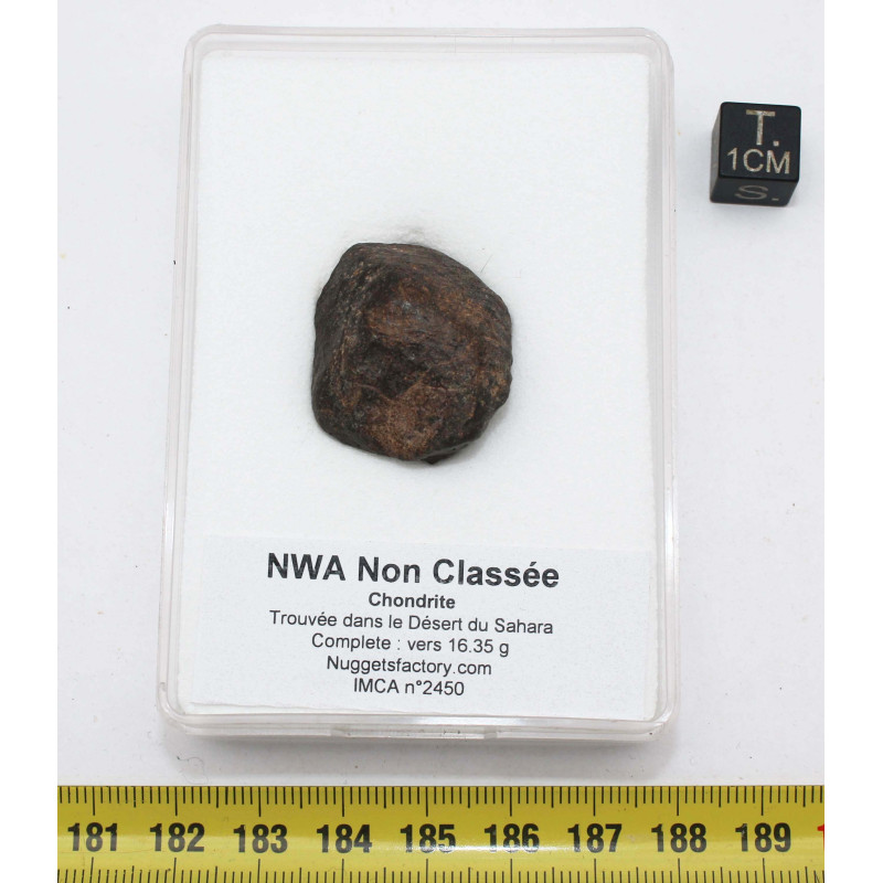 Météorite NWA Non classée dans une boite - Chondrite ( 16.35 grammes - 001** ) Météorite NWA Non classée dans une boite - Chondrite ( 16.35 grammes - 001** )