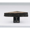 Tranche de Météorite NWA 12577 dans une boite Chondrite L4 ( 8.50 grammes - 001** )