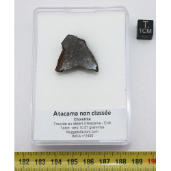 Météorite du désert d'Atacama dans une boite (Chili - 10.57 grammes - 001 **)