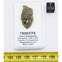 Fragment de trinitite dans une boîte - Verre d Alamogordo (USA - 2.44 grammes - 097*)
