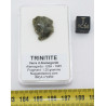 Fragment de trinitite dans une boîte - Verre d Alamogordo (USA - 1.25 grammes - 098*)