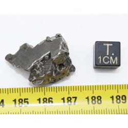 Météorite Campo del Cielo type Cristal dans une boite (Argentine - 22.70 grammes - 075**)