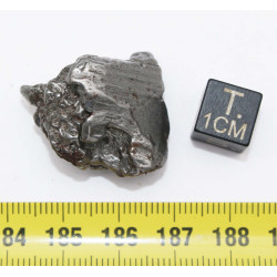 Météorite Campo del Cielo type Cristal dans une boite (Argentine - 27.75 grammes - 076**)