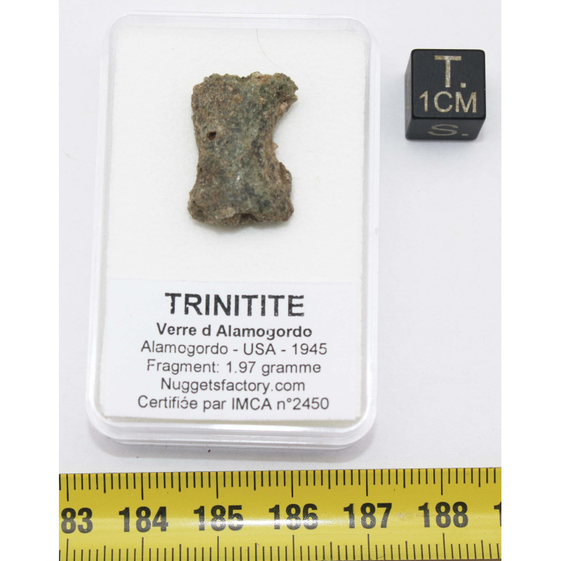 Fragment de trinitite dans une boîte - Verre d Alamogordo (USA - 1.97 grammes - 100)