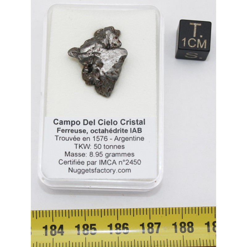 Météorite Campo del Cielo type Cristal dans une boite (Argentine - 8.95 grammes - 082**)