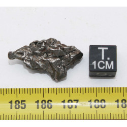 Météorite Campo del Cielo type Cristal dans une boite (Argentine - 8.55 grammes - 086**)