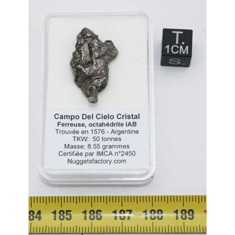 Météorite Campo del Cielo type Cristal dans une boite (Argentine - 8.55 grammes - 086**)