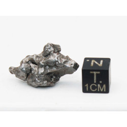 Météorite Campo del Cielo type Cristal dans une boite (Argentine - 8.55 grammes - 086**)