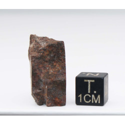 Météorite du désert d'Atacama dans une boite (Chili - 13.55 grammes - 002 **)