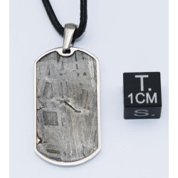 Collier pendentif météorite Aletaï dans une boite avec un cordon en cuir (Chine - 048 **)