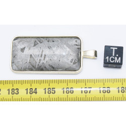 Collier pendentif météorite Aletaï dans une boite avec un cordon en cuir (Chine - 051 **)