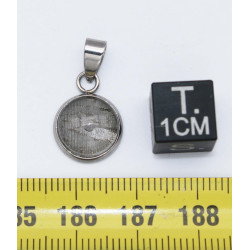 Collier pendentif météorite Aletaï dans une boite avec un cordon en cuir (Chine - 063**)