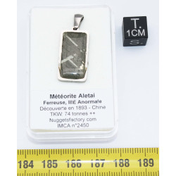 Collier pendentif météorite Aletaï dans une boite avec un cordon en cuir (Chine - 067**)