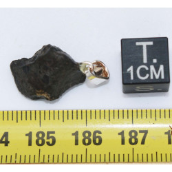 Collier pendentif météorite Chondrite NWA 869 ( Sahara - 2.61 grammes - 008** )