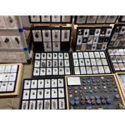 Collier pendentif météorite Chondrite NWA 869 ( Sahara - 2.80 grammes - 009** )