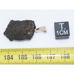 Collier pendentif météorite Chondrite NWA 869 ( Sahara -5.0 grammes - 011** )