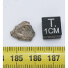 Météorite Lunaire Laâyoune 002 dans une boite Feld Breccia ( Maroc - 0.75 gramme - 064 ** )
