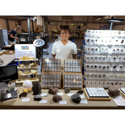 Collier pendentif en Verre Libyque ( 2.32 grammes - 019 ** )