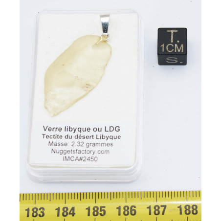 Collier pendentif en Verre Libyque ( 2.32 grammes - 019 ** )