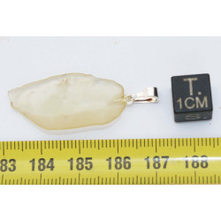 Collier pendentif en Verre Libyque ( 2.32 grammes - 019 ** )