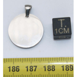 Collier pendentif météorite Aletaï dans une boite avec un cordon en cuir (Chine - 073**)