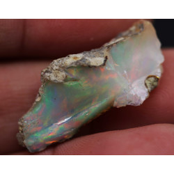 Opale Welo brute dans une boite ( 3.12 grammes - 003**)