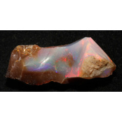 Opale Welo brute dans une boite ( 1.37 gramme - 010**)