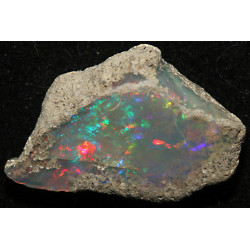 Opale Welo brute dans une boite ( 1.42 gramme - 011**)