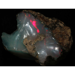 Opale Welo brute dans une boite ( 2.7 grammes - 013**)