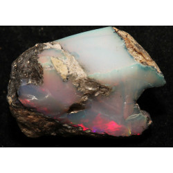 Opale Welo brute dans une boite ( 2.7 grammes - 013**)