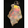 Pendentif en Opale Welo brute dans une boite ( 3.77 grammes - 018**)