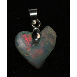 Pendentif en Opale Welo brute dans une boite ( 0.82 gramme - 020**)