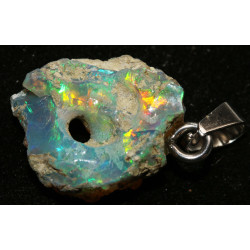 Pendentif en Opale Welo brute dans une boite ( 2.36 grammes - 021**)