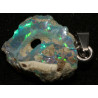 Pendentif en Opale Welo brute dans une boite ( 2.36 grammes - 021**)