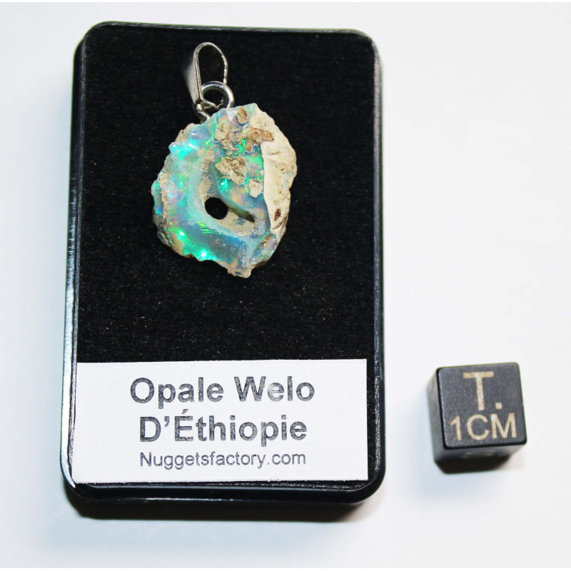 Pendentif en Opale Welo brute dans une boite ( 2.36 grammes - 021**)