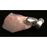 Pendentif en Opale Welo brute dans une boite ( 1.65 gramme - 022**)